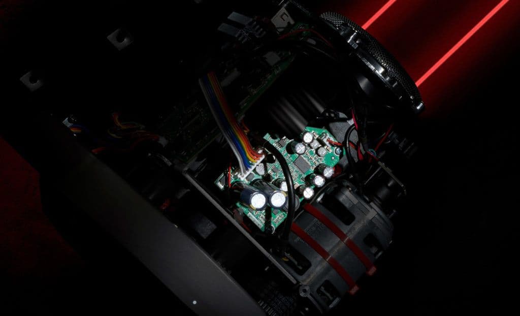 Kit Thrustmaster T-GT II - Volante Force Feedback + Pedais - 110v - Preto (Imagem 3)