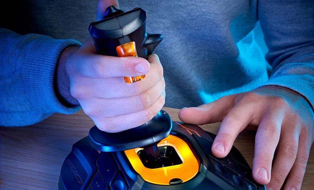 Joystick Thrustmaster T.16000M - 16 botões, 4 eixos, tecnologia H.E.A.R.T - Preto (Imagem 1)